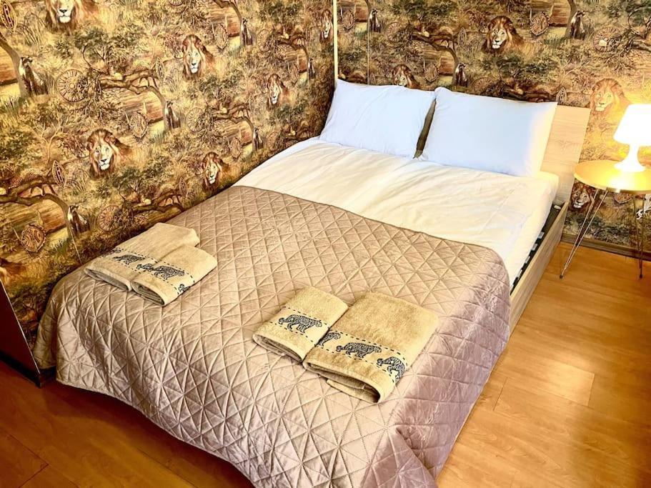 Guest With Living Room, Dining And Kitchen Next To Center Апартамент София